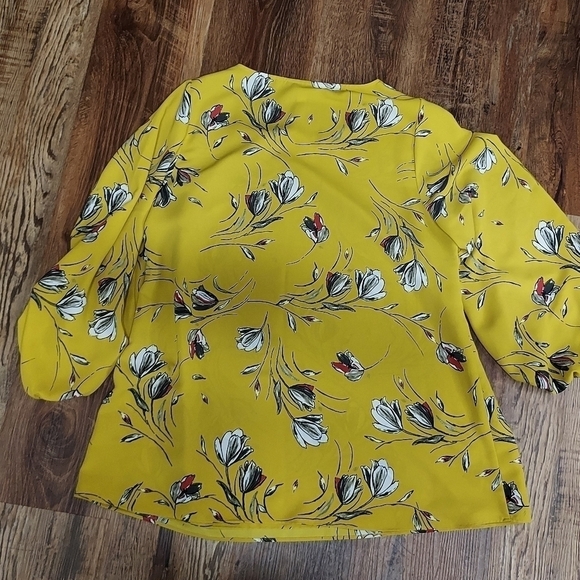 Alfani women's 0x top 100% polyester gold/mustard color floral - Picture 7 of 7